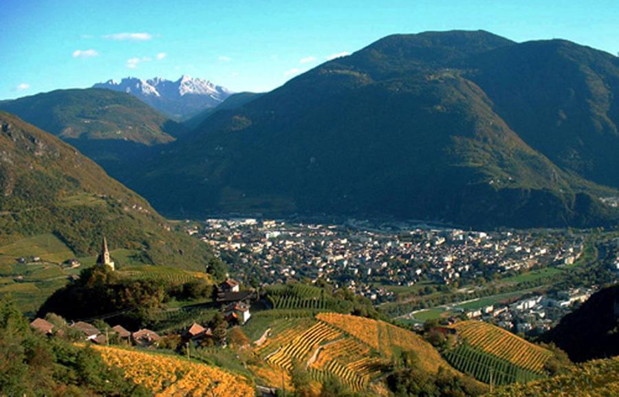 Tollhof Villa Bolzano Exterior foto